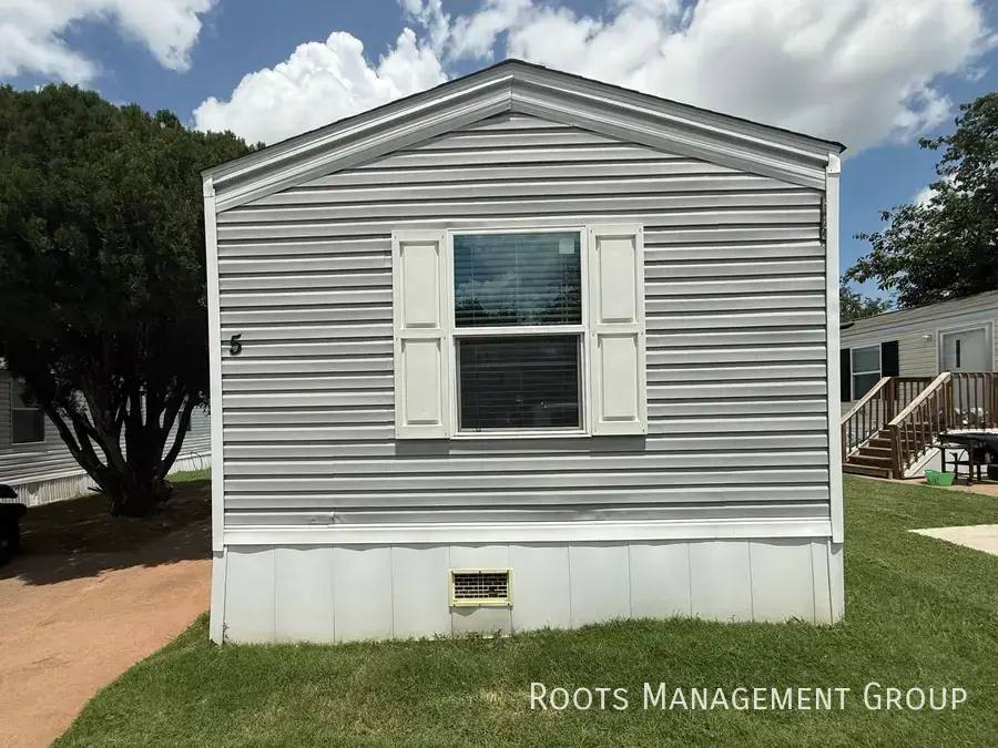 Apartment for rent at 5 Spring Lake Dr #5SP, Wichita Falls, TX 76301