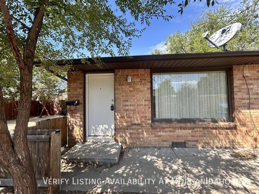Townhouse for rent at 5613 W Bond St, Boise, ID 83706