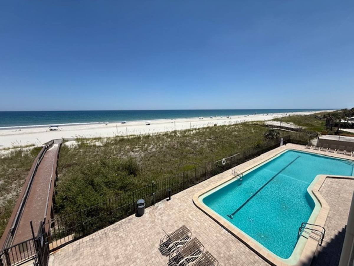 Condo for rent at 1301 S 1st St, Jacksonville Beach, FL 32250