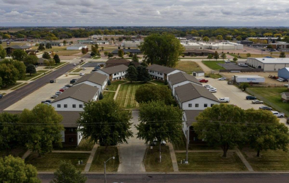Apartment for rent at 1820 N Wisconsin St, Mitchell, SD 57301