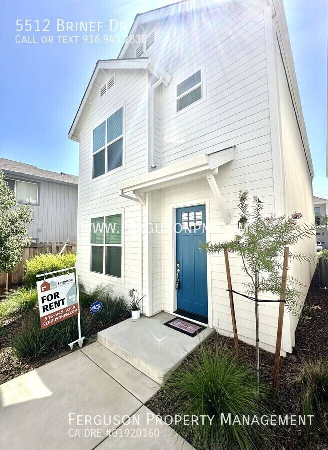 House for rent at 5512 Brinef Dr, Sacramento, CA 95841