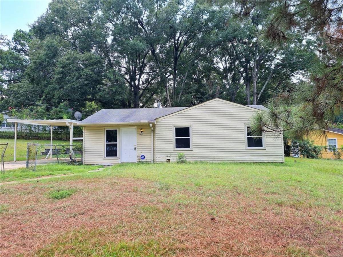 House for rent at 1102 Jameswood Court, Montgomery, AL 36109