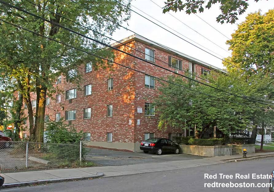 Apartment for rent at 84 Gardner St, Allston, MA 02134