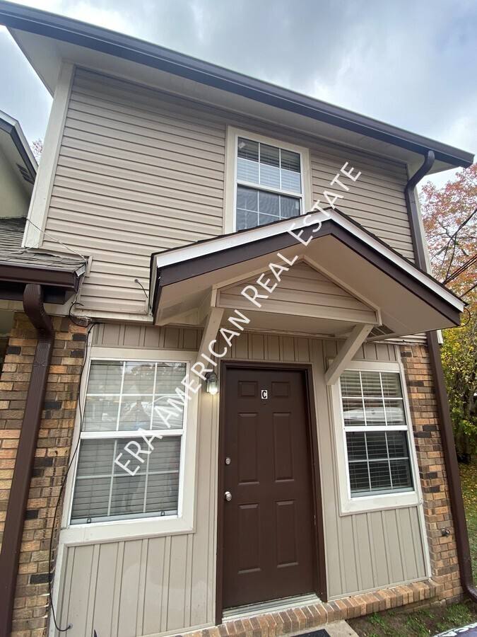 Townhouse for rent at 144 Alabama Ave #C, Fort Walton Beach, FL 32548