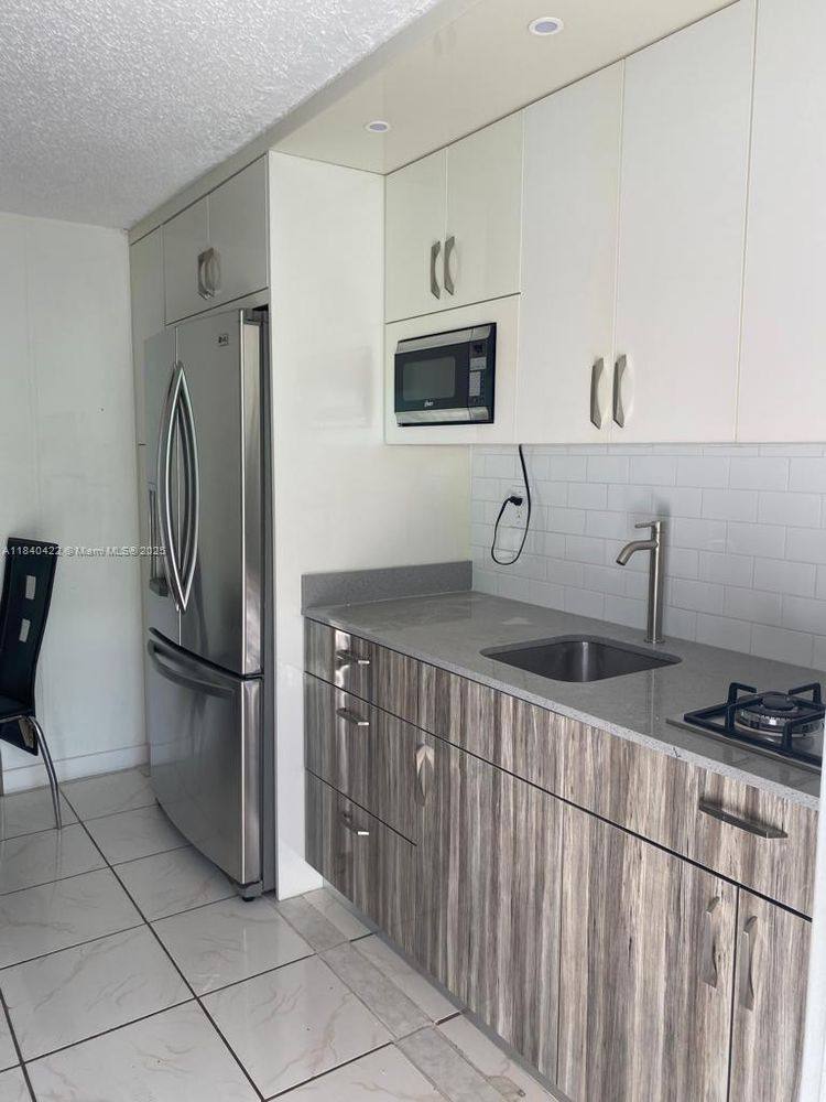 Apartment for rent at 12761 SW 14th St #2-2, Miami, FL 33184