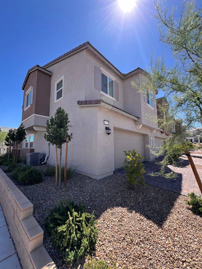 Townhouse for rent at 10713 Lilestone Court, Las Vegas, NV 89166