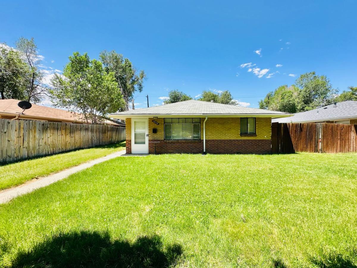 Townhouse for rent at 3517-3519 Columbine St, Denver, CO 80205
