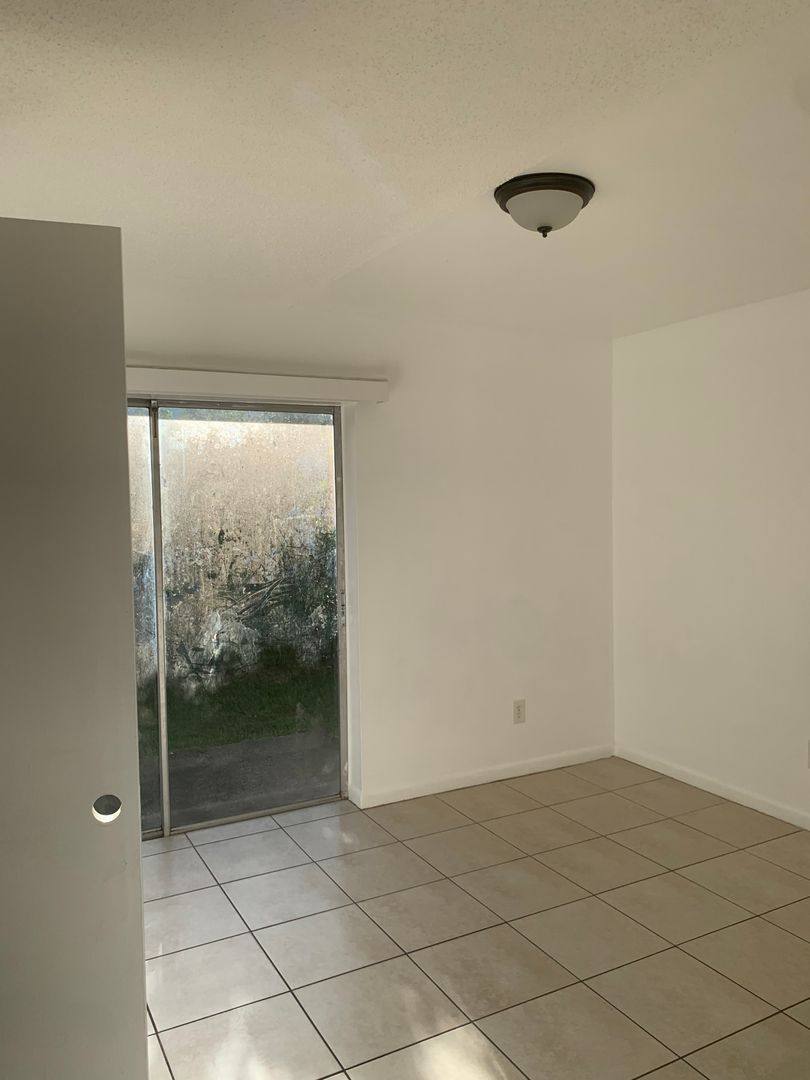 Apartment for rent at 575 13th Place #1, Vero Beach, FL 32960