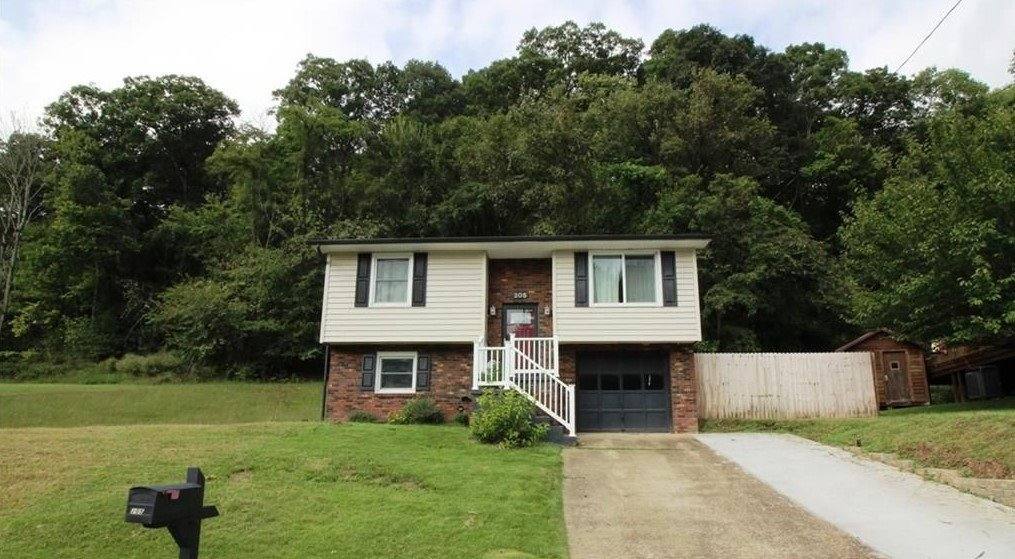 House for rent at 205 Libby Lane, Charleston, WV 25387
