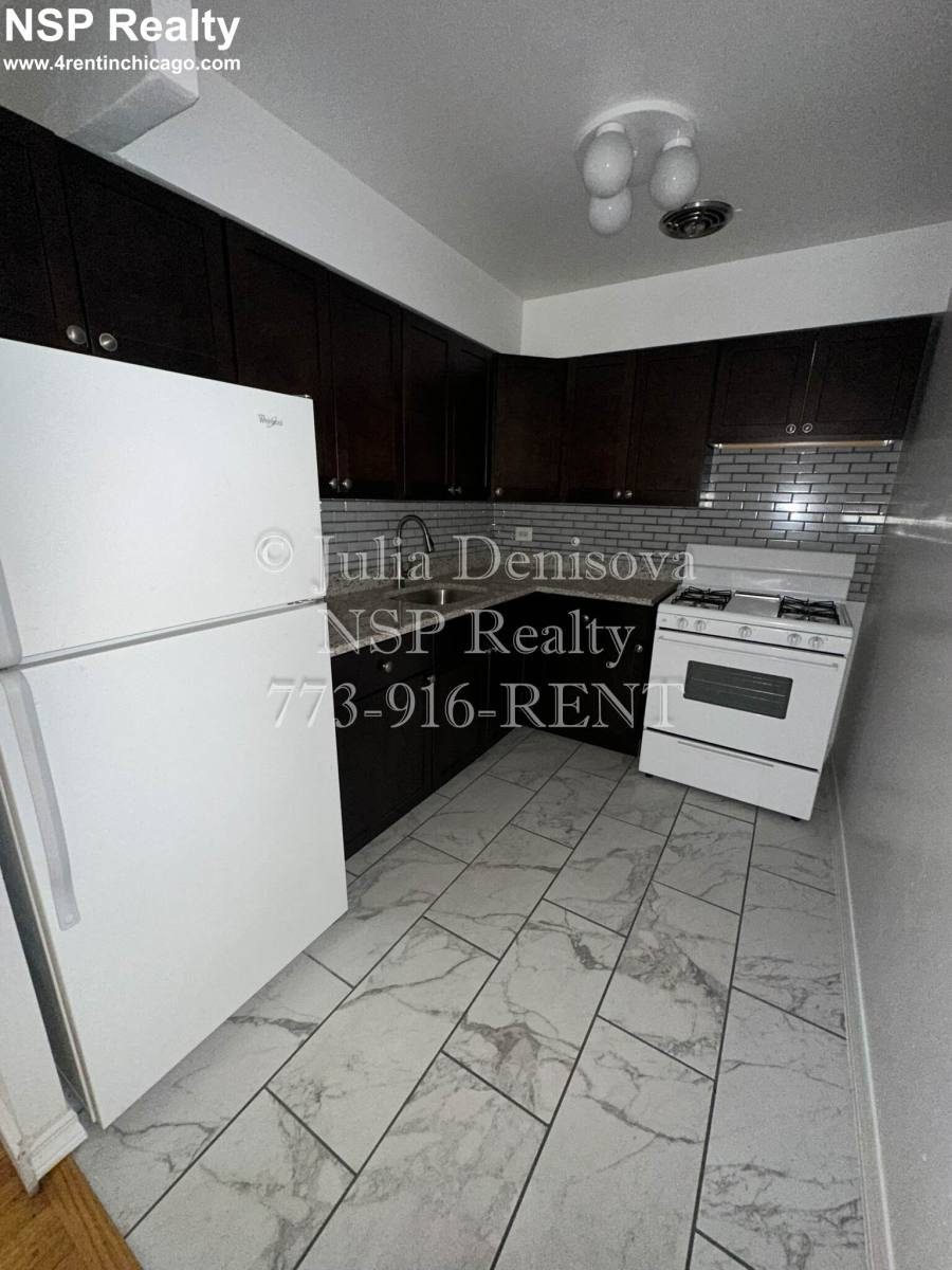 6830 N Sheridan #267, Chicago, IL 60626