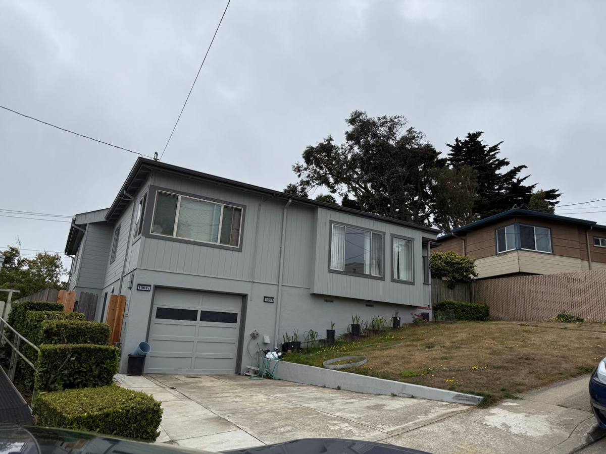Apartment for rent at 1063 Gilman Dr, Daly City, CA 94015