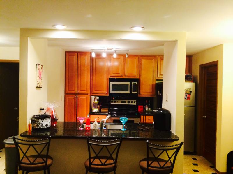 Apartment for rent at 129 White Oak Court #7, Schaumburg, IL 60195