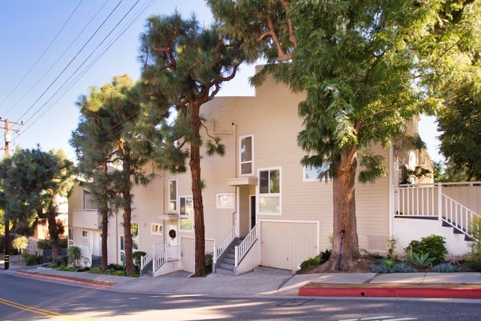 Townhouse for rent at 3101 5th #2, Santa Monica, CA 90405