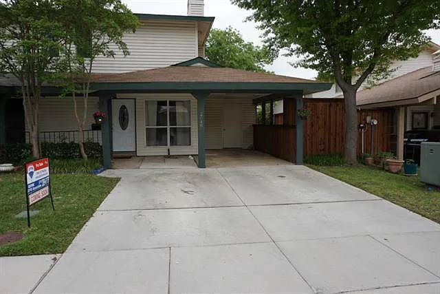 Townhouse for rent at 2648 Via Valencia, Carrollton, TX 75006