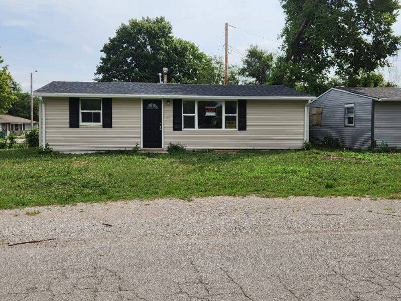 House for rent at 261 Saint John Dr, East Saint Louis, IL 62206