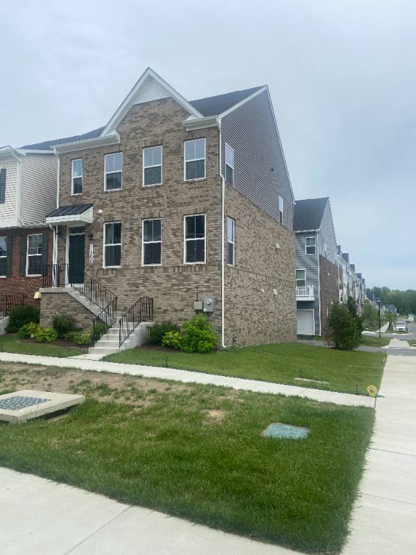 Townhouse for rent at 11305 Meridian Hill Way, Upper Marlboro, MD 20772
