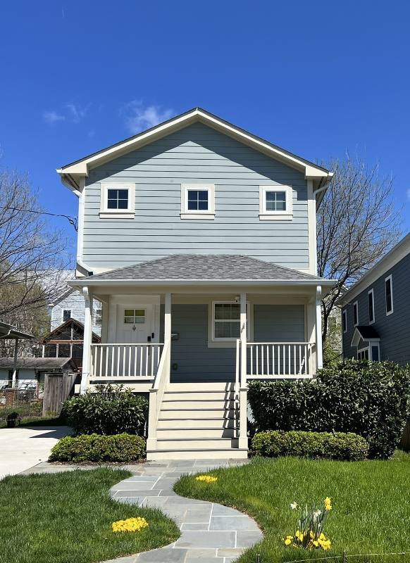 Apartment for rent at 1945 N Dinwiddie St, Arlington, VA 22207