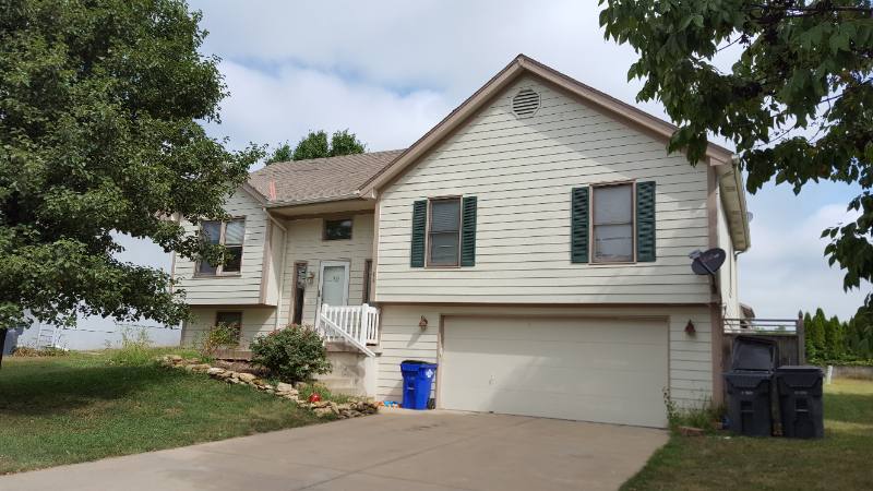 House for rent at 1558 W Mulberry St, Olathe, KS 66061