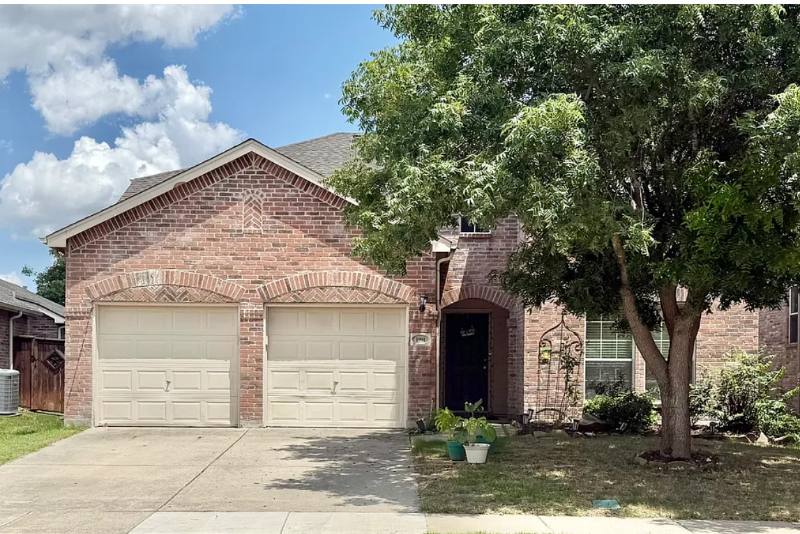 House for rent at 1901 Martina Dr, McKinney, TX 75072
