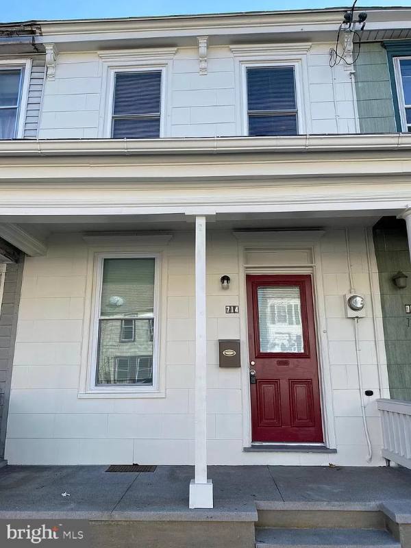 Townhouse for rent at 714 Walnut St, Lebanon, PA 17042
