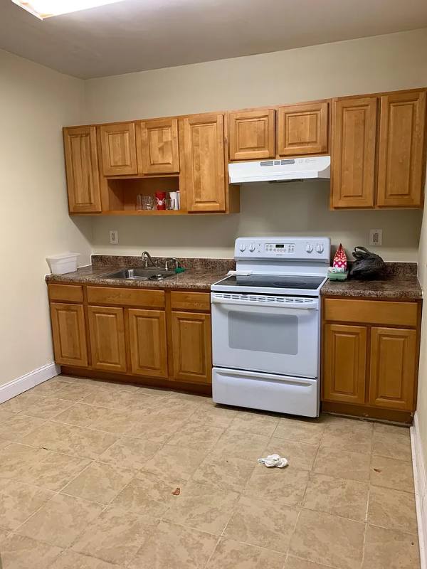Townhouse for rent at 2127 Mountain St, Philadelphia, PA 19145