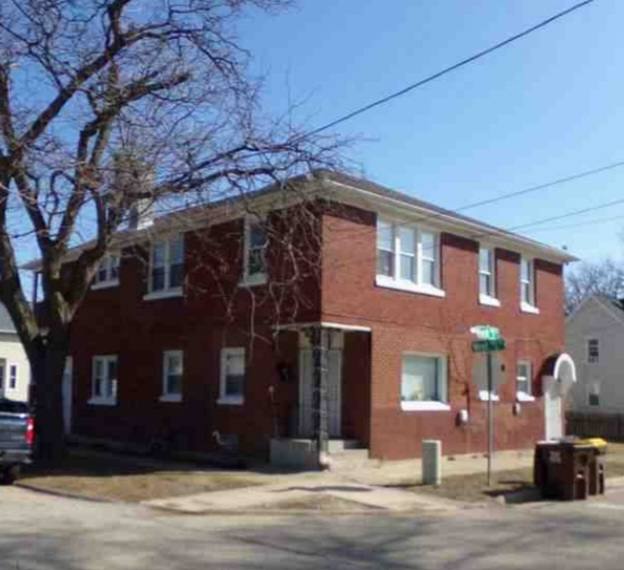 Apartment for rent at 629 Kent St #1, Rockford, IL 61102