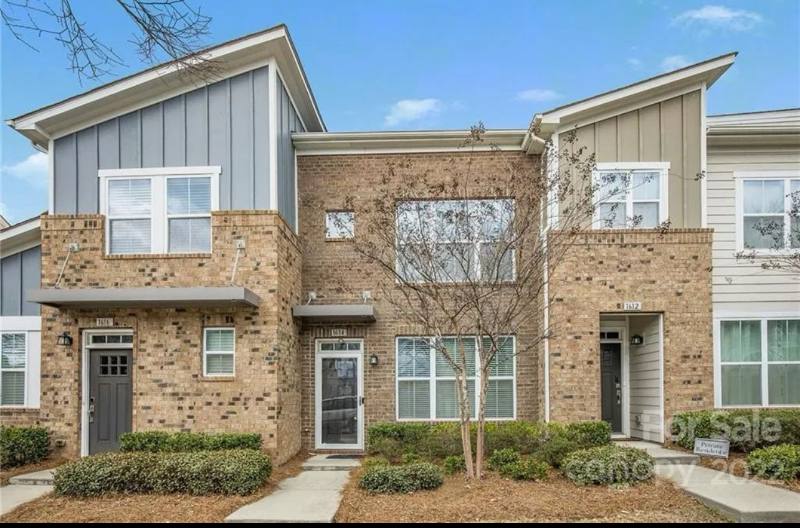 Townhouse for rent at 1614 Pat Garrett St, Charlotte, NC 28206
