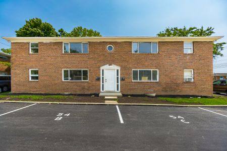 Apartment for rent at 1946 Oakland Park #1, Columbus, OH 43224