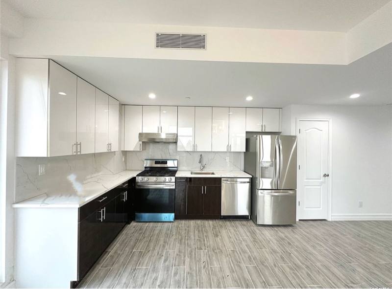 Apartment for rent at 6518 Austin St #8A, Rego Park, NY 11374