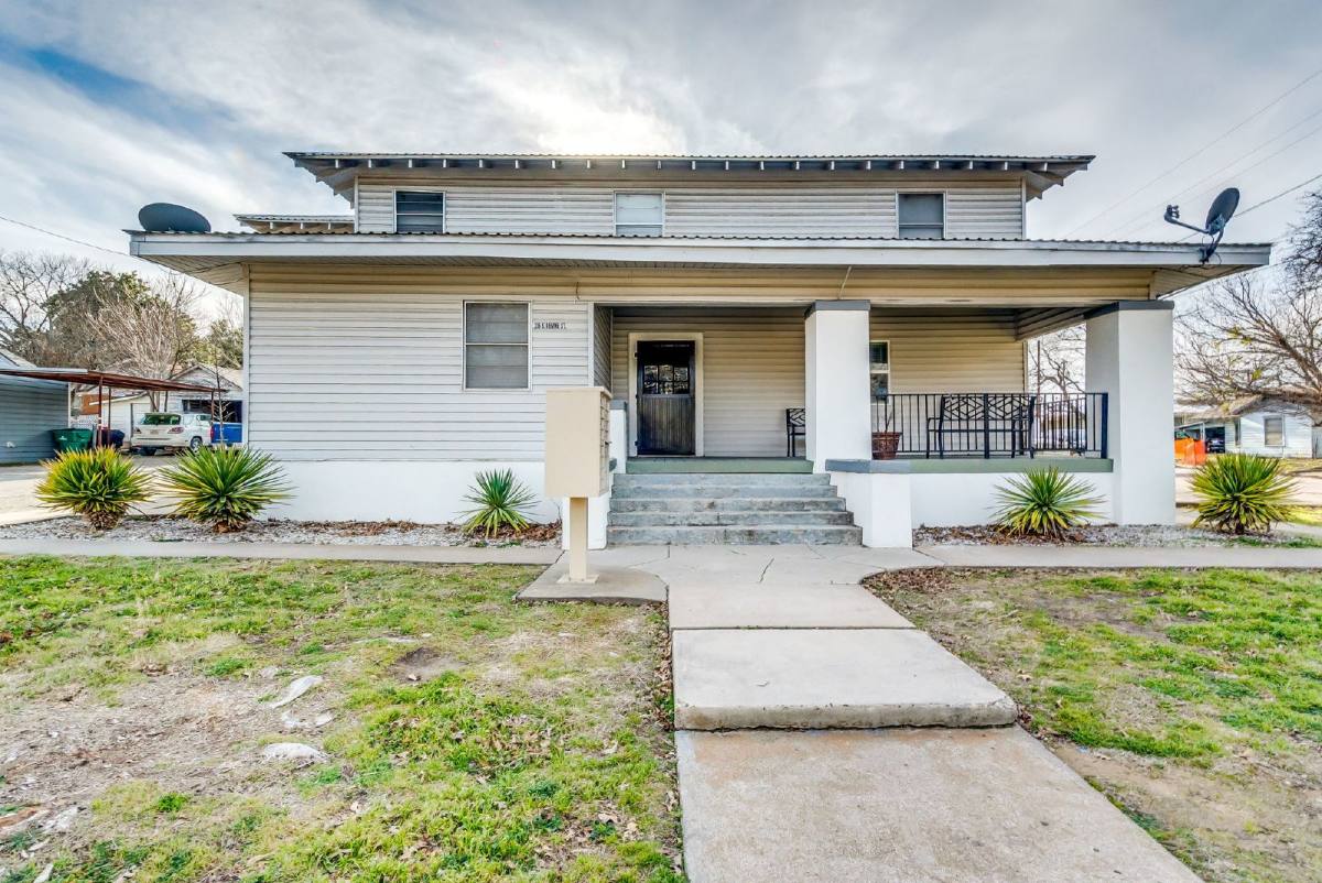 Apartment for rent at 216 S Devine Ave #11, Stephenville, TX 76401
