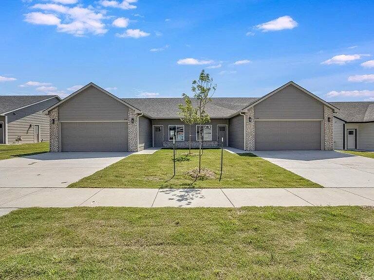Townhouse for rent at 5242 N Cypress Circle, Wichita, KS 67226