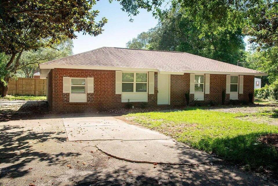 Townhouse for rent at 705 Winton Court, Destin, FL 32541