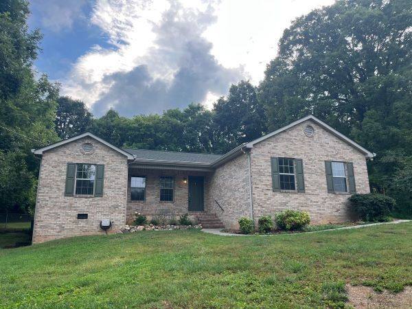 House for rent at 11008 Thornton Dr, Farragut, TN 37934