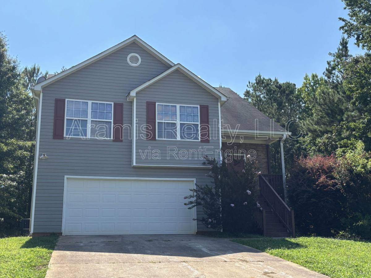 House for rent at 120 Buddy Blvd, McDonough, GA 30252