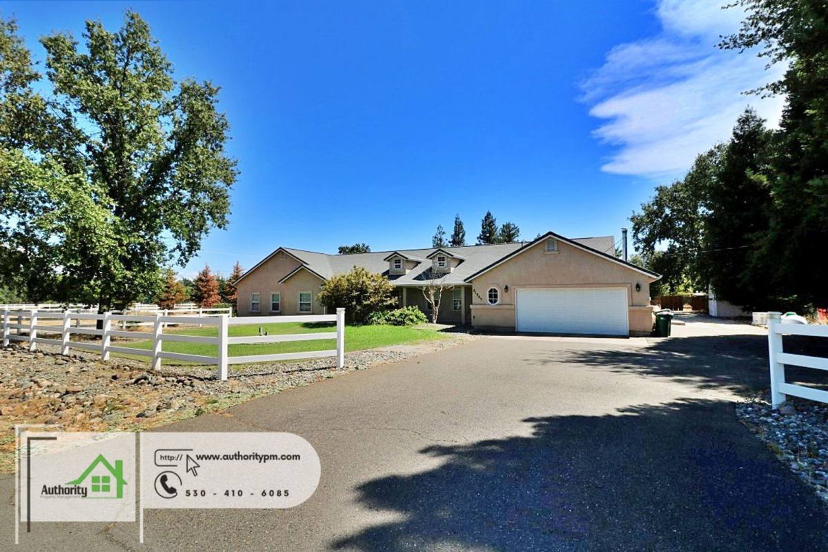 House for rent at 21985 Mel Mar Dr, Palo Cedro, CA 96073