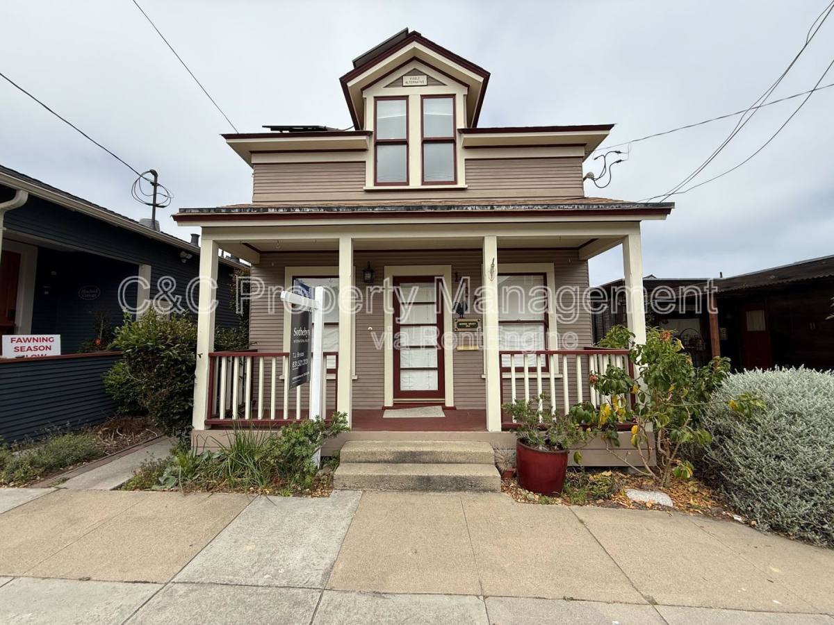Apartment for rent at 138 17th St #A, Pacific Grove, CA 93950