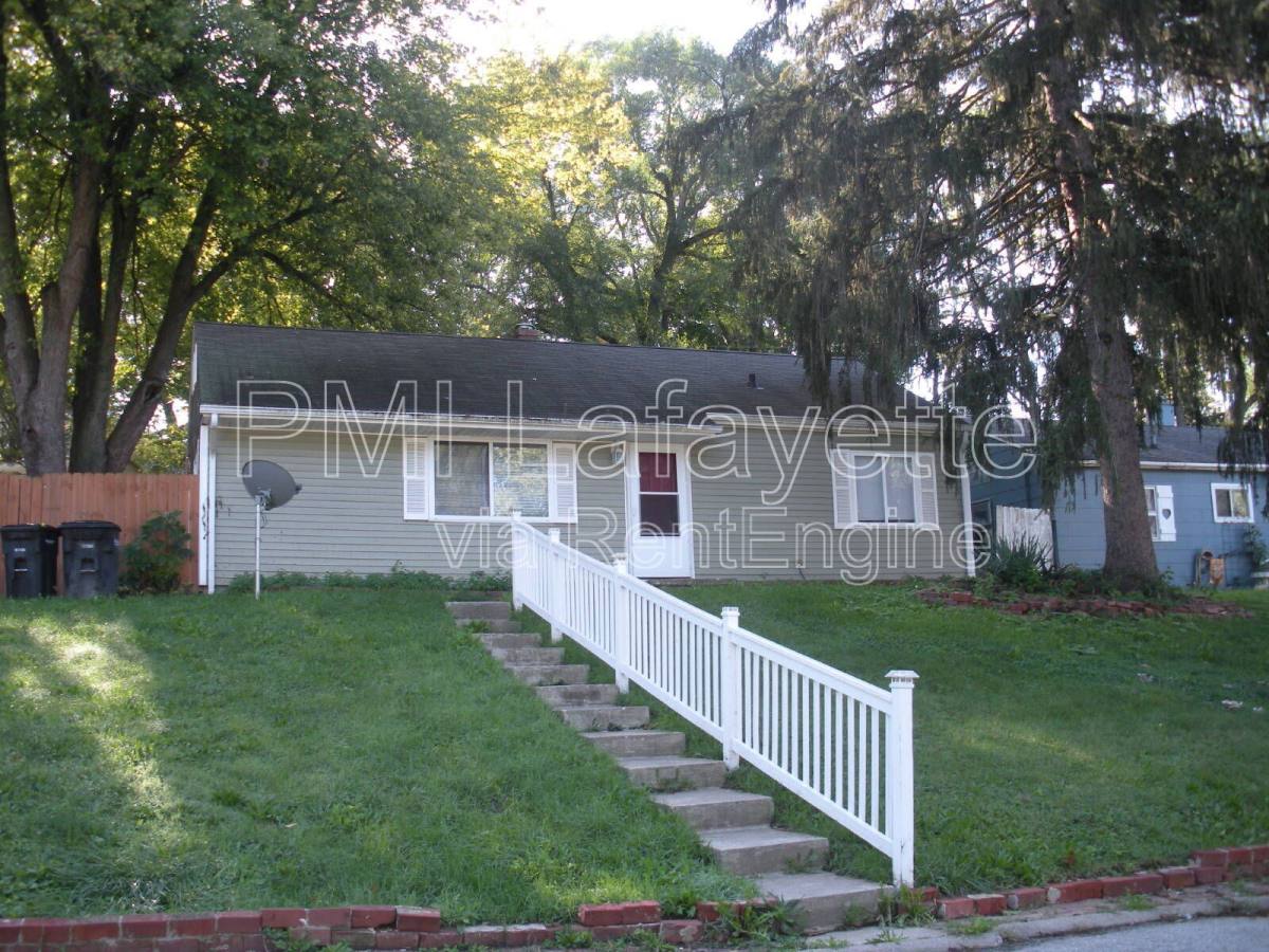 House for rent at 2229 Roselawn Ave, Lafayette, IN 47904