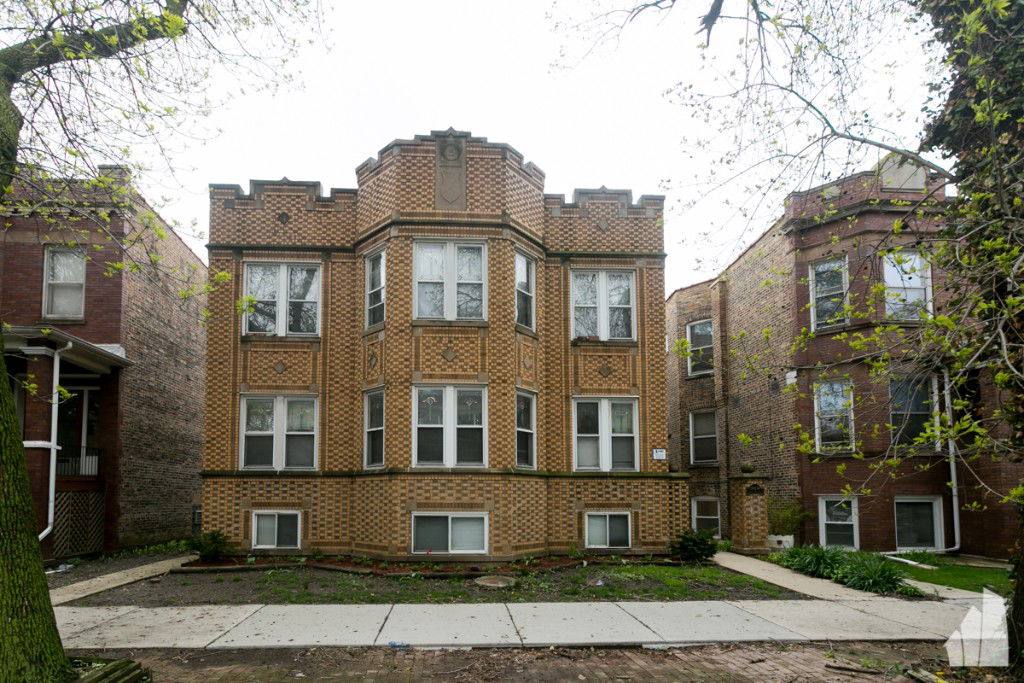 Apartment for rent at 3844 N Bernard St #1A, Chicago, IL 60618