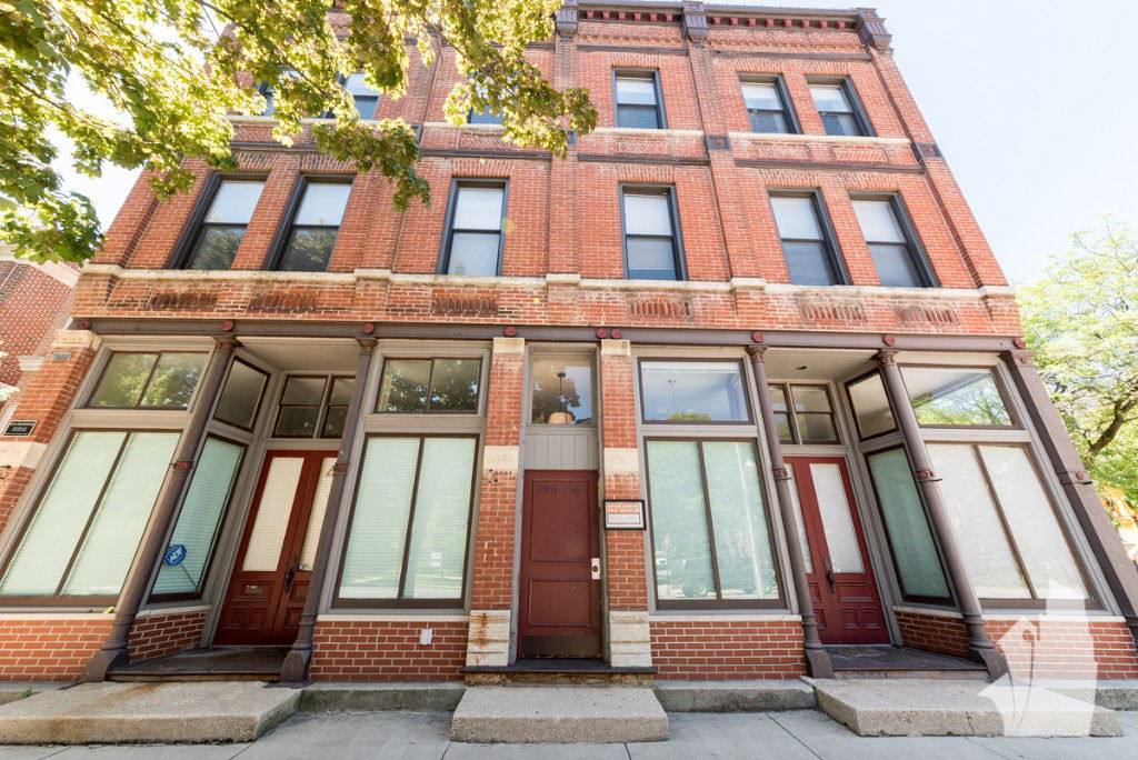 Apartment for rent at 2954 N Racine Ave #2F, Chicago, IL 60657
