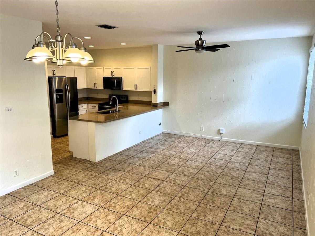 House for rent at 1113 Tupelo Way, Fort Lauderdale, FL 33327