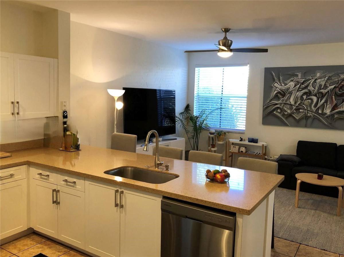 House for rent at 1113 Tupelo Way, Fort Lauderdale, FL 33327