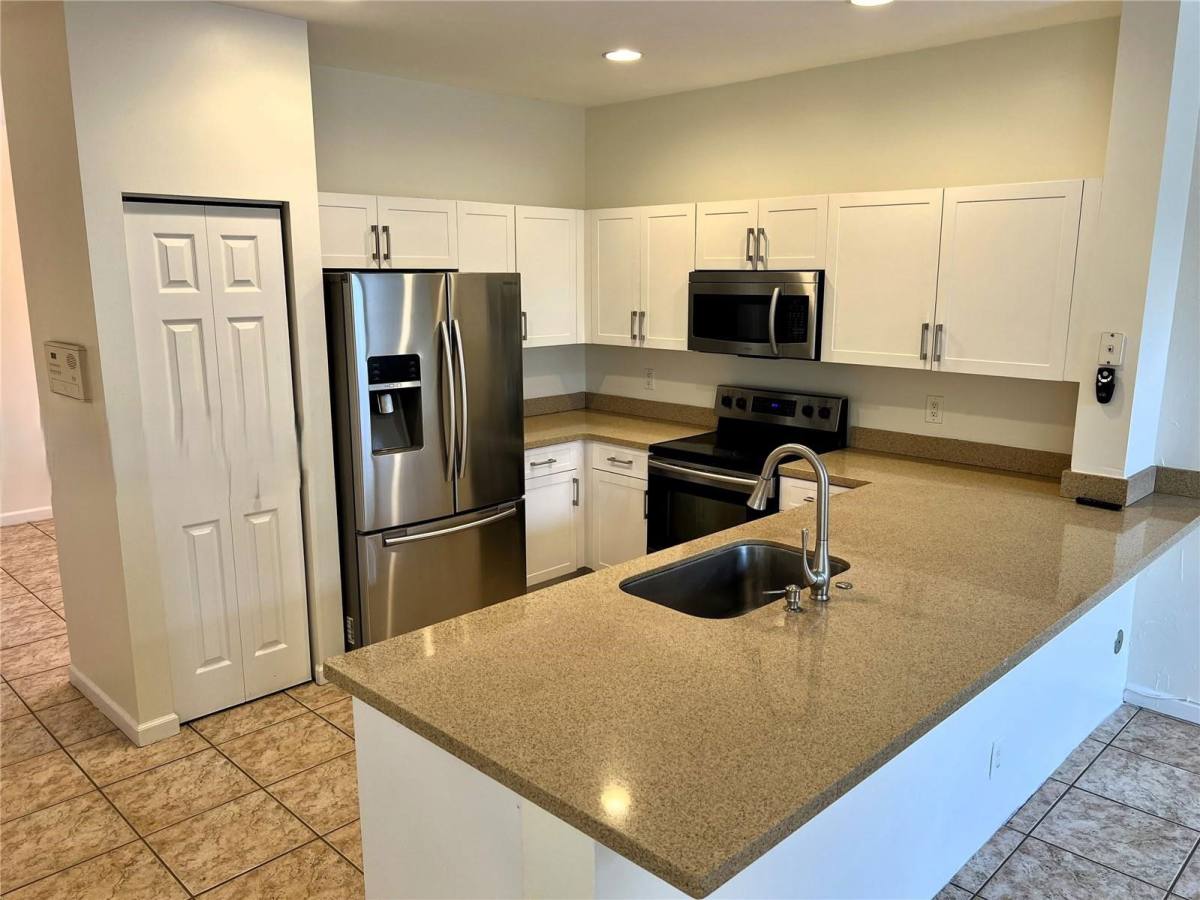 House for rent at 1113 Tupelo Way, Fort Lauderdale, FL 33327