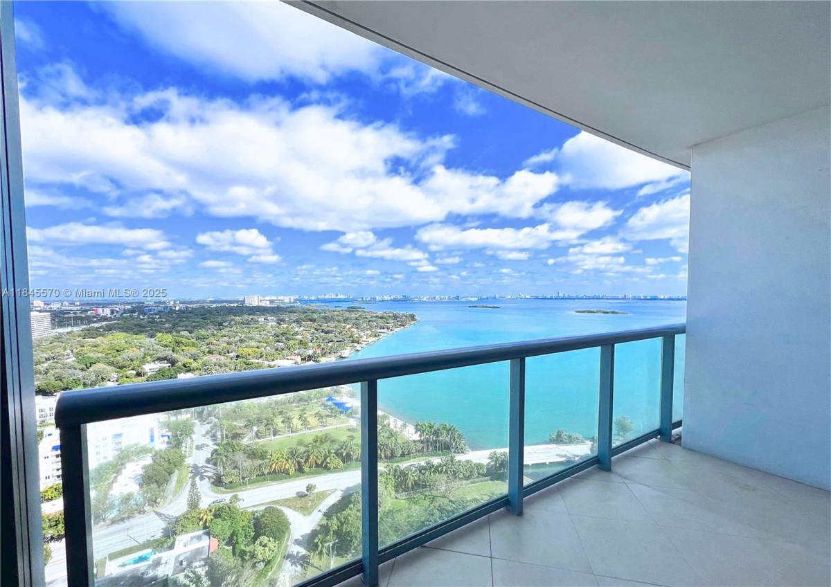 Condo for rent at 601 NE 36th St #2501, Miami, FL 33137