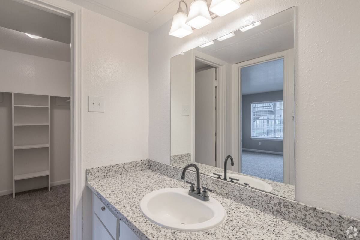 Apartment for rent at 74 Lyerly St, Houston, TX 77022