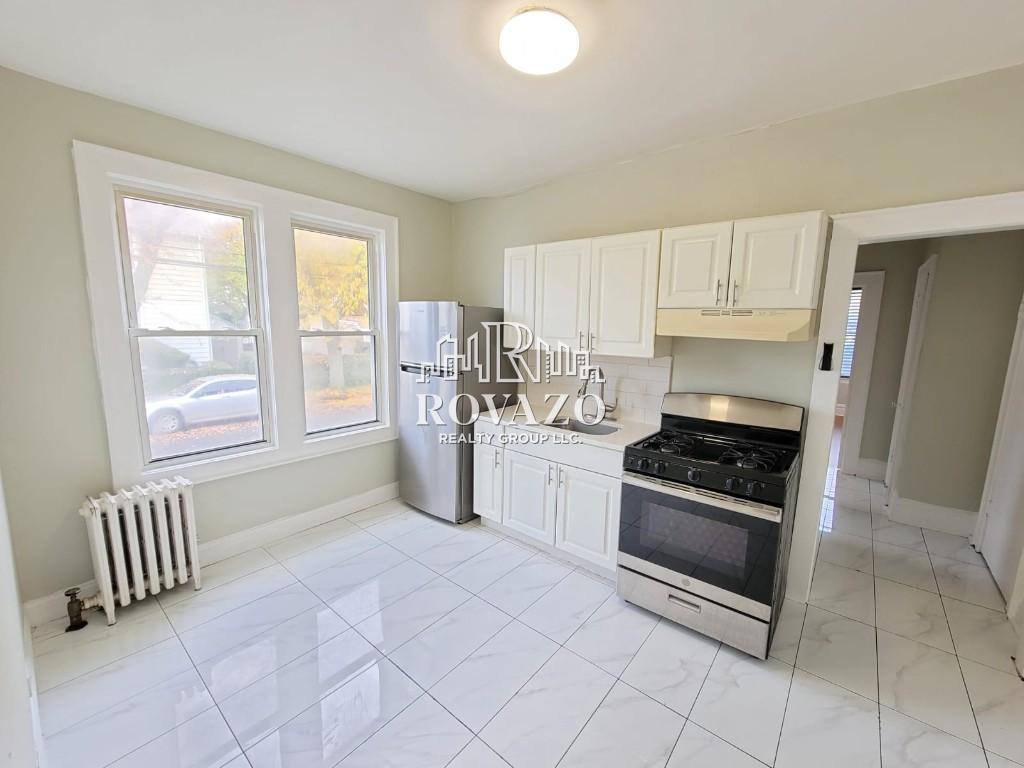56 Fuller Place #2R, Irvington, NJ 07111
