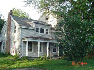 House for rent at 29 Quaker Hill Rd, Pleasant Valley, NY 12569