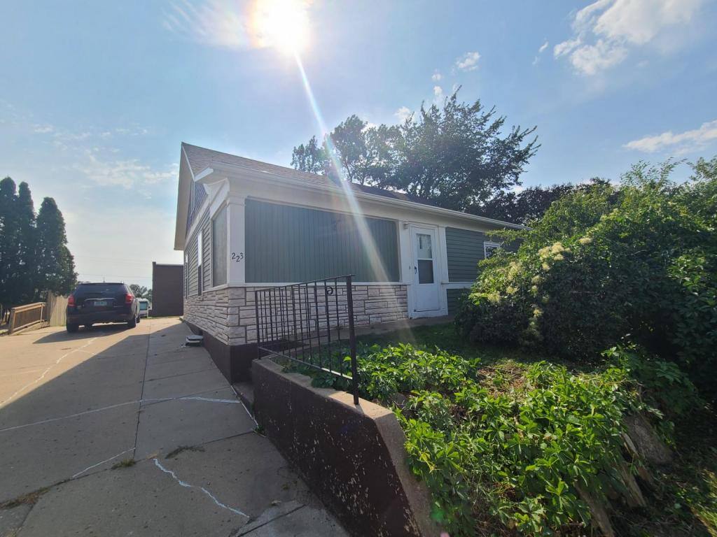 House for rent at 223 W Front Ave, Bismarck, ND 58504