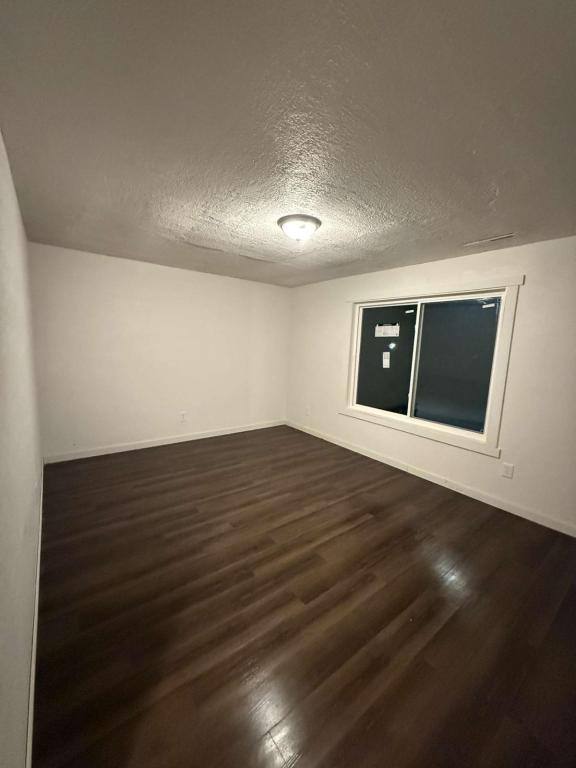 Apartment for rent at 1048 Langley Rd #8, Waterloo, IA 50702