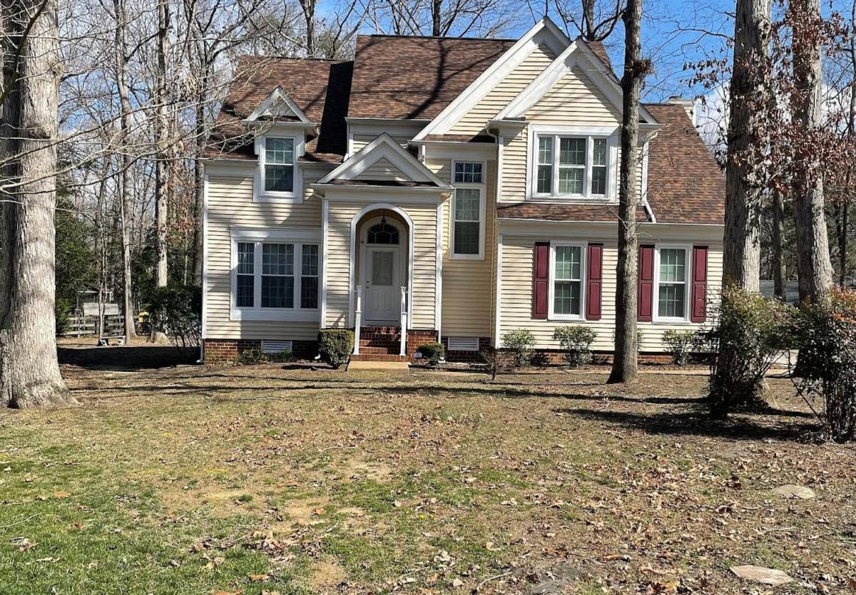 House for rent at 6002 Oak Landing Dr, Chester, VA 23831