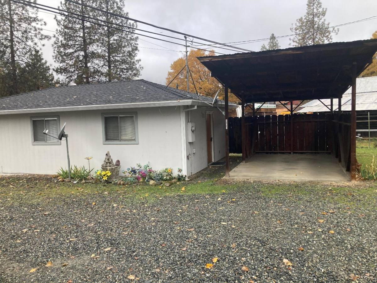 Apartment for rent at 101 Short St B, Weaverville, CA 96093